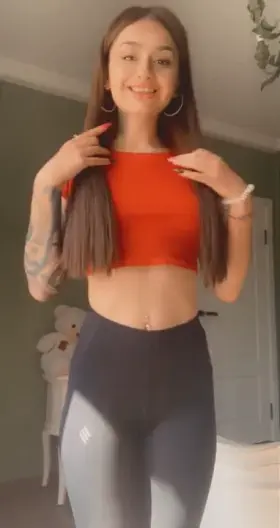 I hope do you like 2002 girl with little boobs?💕