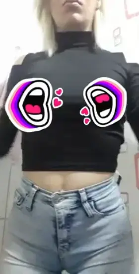 Hello babes. Are you ready for hot night with even more hot Sarah? Lets do some sexting with nudes! I do custom videos and dick rate! Lets have a fun guys