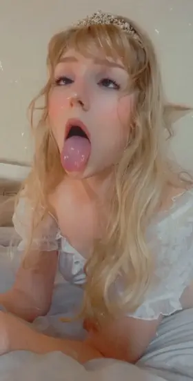 cum hungry lil elf~*