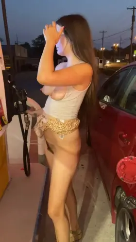 Love showing off this body to horny men at the gas station