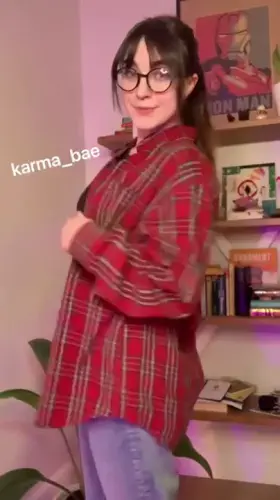 I’m that cute girl next door you can’t stop thinking about😇