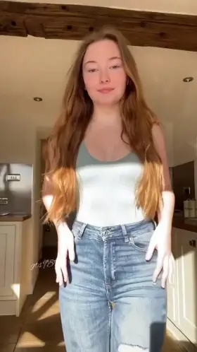 I think I look best nude in the sunlight