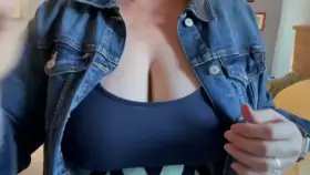 A little video for you before I go do my shopping :) [F]