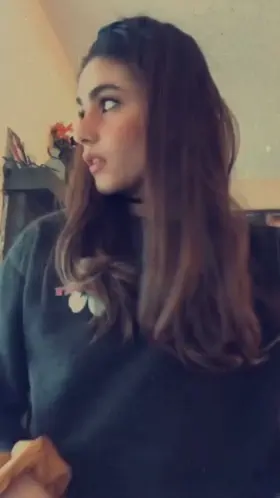 Happy New Year 🎊 Celebrate watching the titties drop 😏 (fuck it, face reveal)