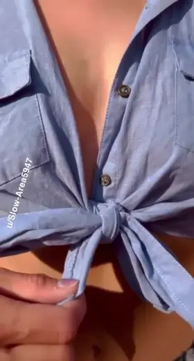 Let me be your naughty fantasy 🥰