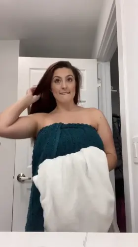 SHE IS BACK ?(🔥👇FREE content IN THE COMMENTS👇🔥)