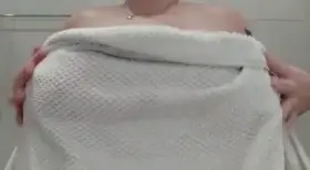 [OC]Some towel drop to help brighten up your thursday! <3