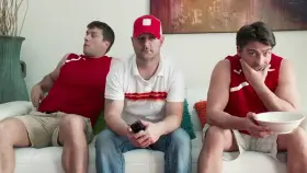 I need the sauce, please