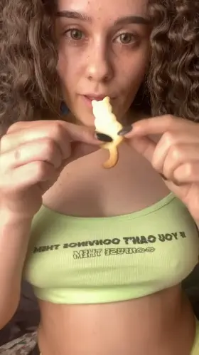 I’m eating a cat but I should eating something else