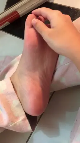 Who here is into soft soles? 😋