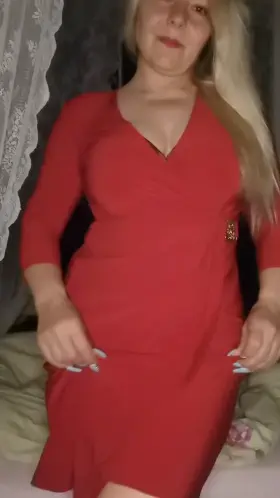 This dress looks so innocent… at first👀 [video]