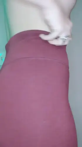 Ass quite phat, no? [Video] [brunette]