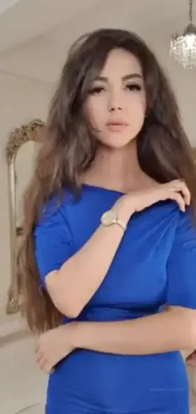 Blue dress Beauty