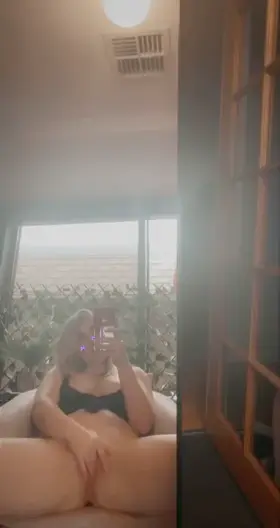 Breed me right here on this very chair!! Tell me what you’d do! 👅