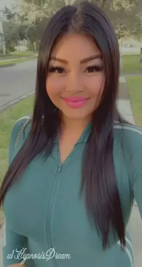 Hey neighbor, on your side walk I need to borrow some cream. Do you have any? (F34)