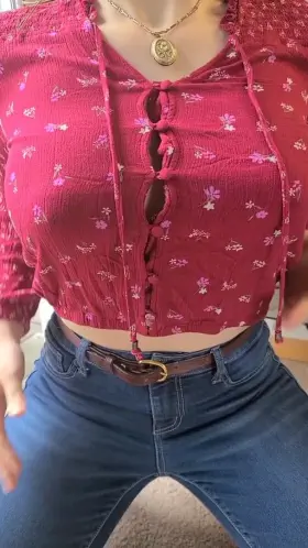 THE BEST TITS U CAN SEE TODAY ( CONTENT IN THE COMMENTS )