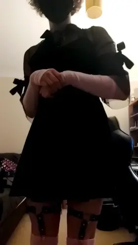 Dress go Spinny (Nearly fell over lmao)