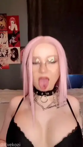 Do you wanna be mommy's good boy?