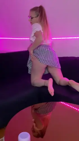 Thanks to the 5 guys who sort by new and appreciate my body :)