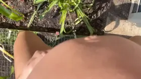 It’s hard to see pass my bump when I pee!