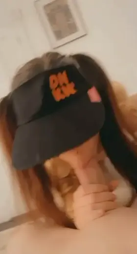 Wanna get sucked by the donut girl? 🙈🍩