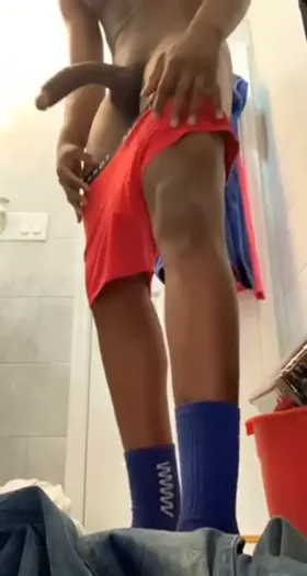 Doesn’t like to be contained