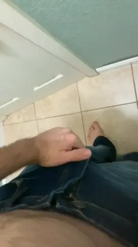 Needless to say, grey sweatpants can’t handle me