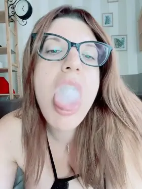 One face lick and your face is completely covered in spit 😋