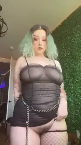 👅 Would you fuck this goth's ass?