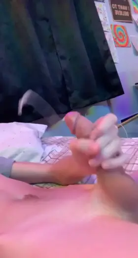 First time posting a cumshot, hope you guys like it <3