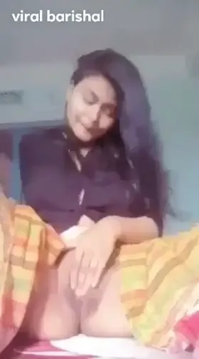 Hot Bangla Girl Fingering n Rubbing Her wet Clit.. Moaning n Orgasming Hot.. | Link in Comment