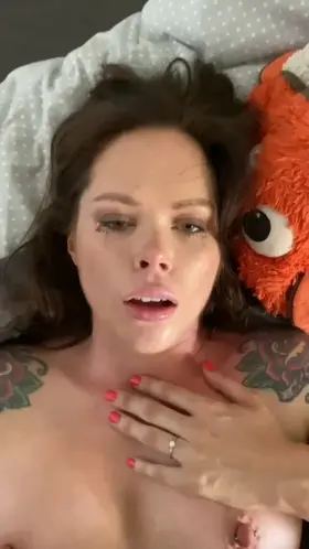 Wife gets a facial, 2 hours later gets another from a Tinder date