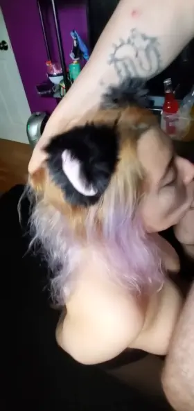 She likes it rough 😋💦🖤