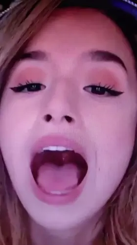 Exploding on Pokimanes face