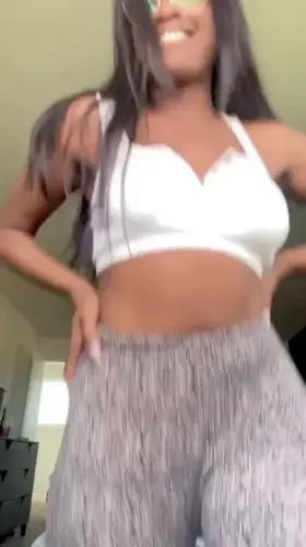 I’m looking for a place to put this fat ass, if your face available?