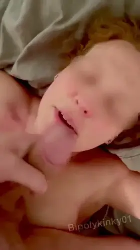He came on my face and then went back to fucking me as it dripped down me! I wonder if I can find other guys with this kind of stamina…