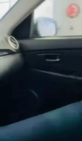 Flashing my huge tits in a car wash [GIF]