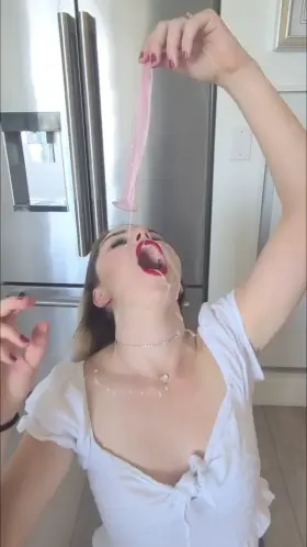 💦Love getting covered in cum. Anyone want to add to the collection?💦