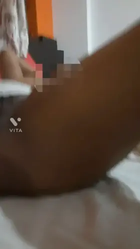 Couldn't resist a good tasting pussy [M][F]