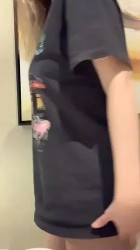 I can hide a lot under this t-shirt