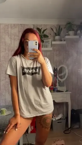 What a boring t shirt…