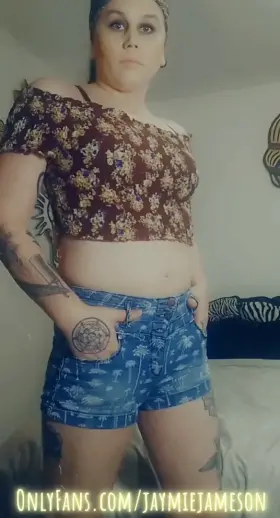 These clothes are getting in the way. 😘