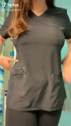 My aunt wanted to give me a present. I accept it?