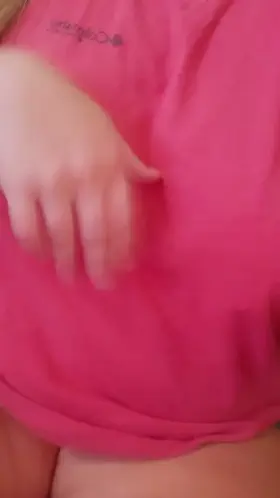 Good morning!here's my pierced nips and tummy for you😘