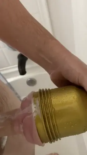 Cumshot with fleshlight!