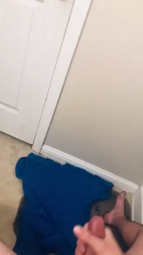 Big Cumshot from Skinny Guy Hits the Wall