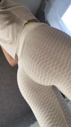 [f] do you want to squeeze it?)