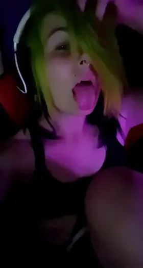 Come play with me?? Just be careful, I’m deadly with a sniper😝