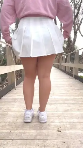 Would you be happy to come across this in public? 💦