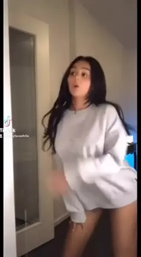 is this appropriate for a xmas family dinner? 👀